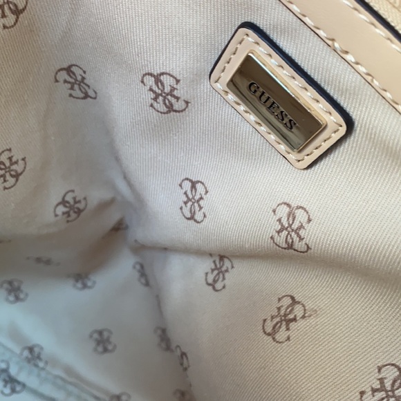 NEW GUESS Leeza PINK Logo Backpack - Picture 5 of 7